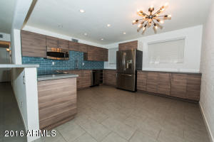 4041 E Camelback Rd #6, Phoenix, AZ 85018 photo 1