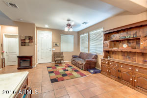 870 E Stottler Dr, Gilbert, AZ 85296 photo 3