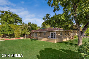 203 E Medlock Dr, Phoenix, AZ 85012 photo 3