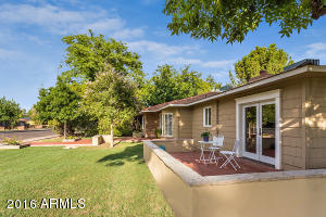 203 E Medlock Dr, Phoenix, AZ 85012 photo 2