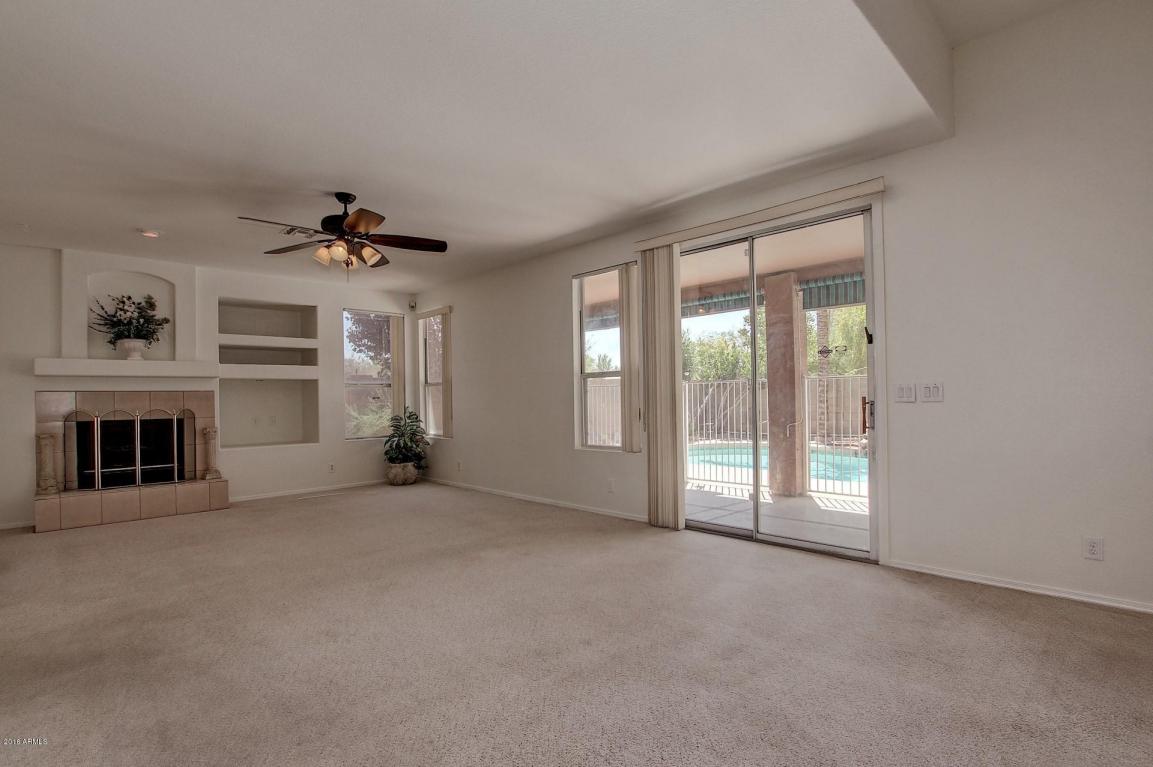 393 E Baylor Ln, Gilbert, AZ 85296 photo 12