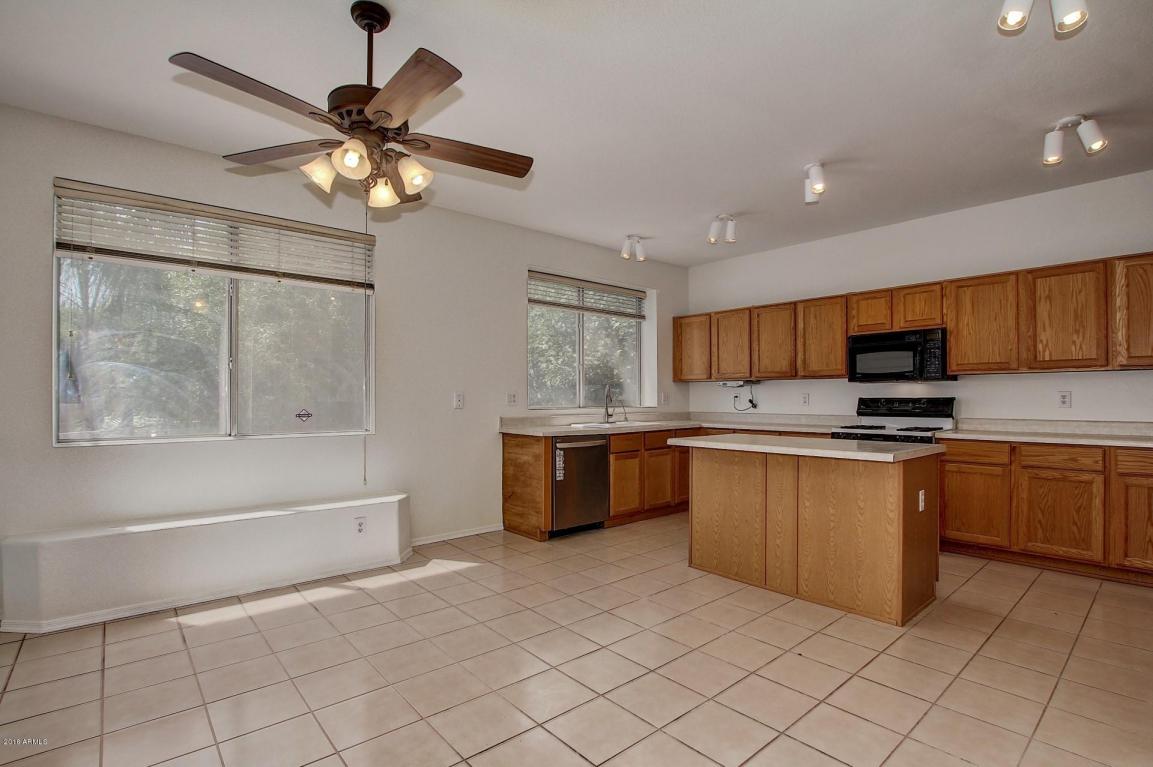 393 E Baylor Ln, Gilbert, AZ 85296 photo 9