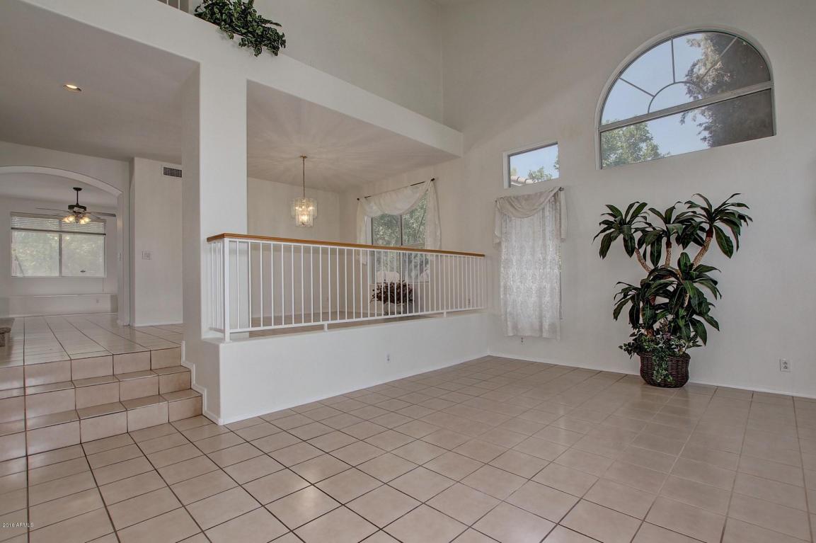 393 E Baylor Ln, Gilbert, AZ 85296 photo 4