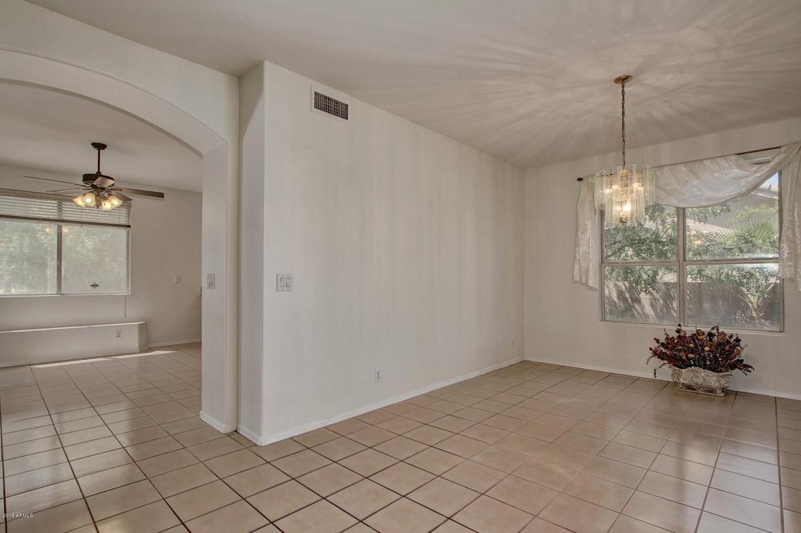 393 E Baylor Ln, Gilbert, AZ 85296 photo 7