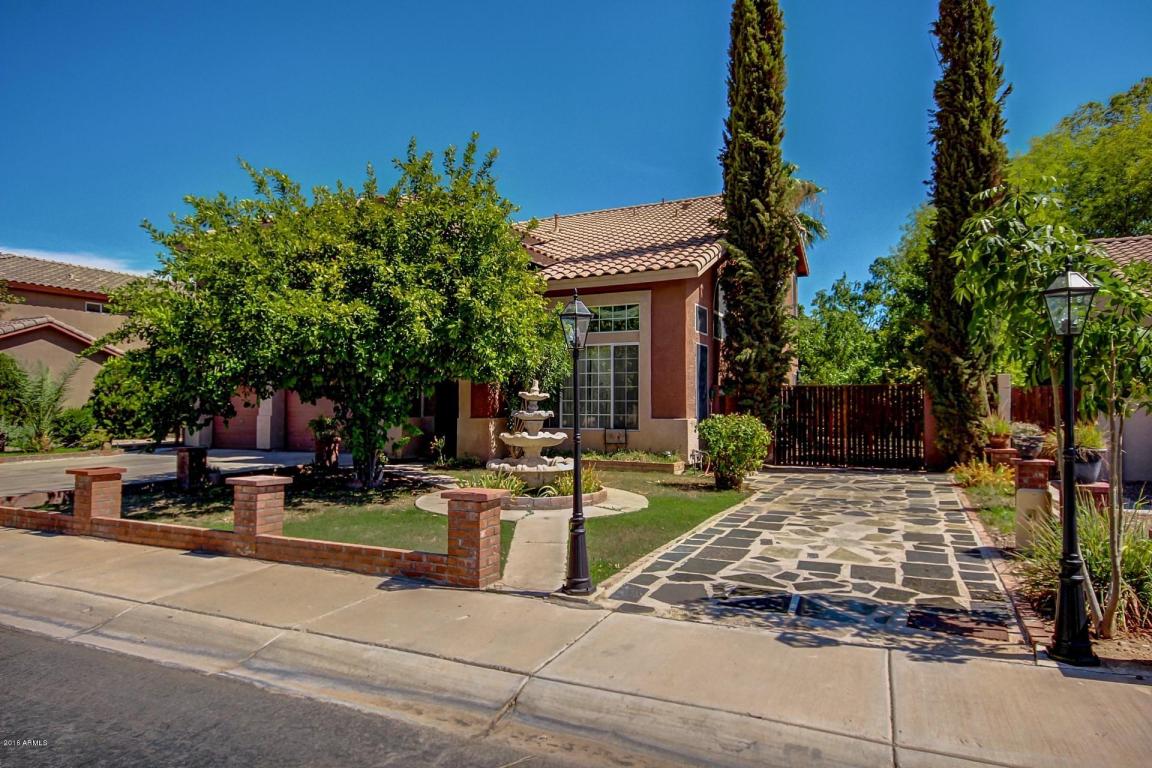 393 E Baylor Ln, Gilbert, AZ 85296 photo 3