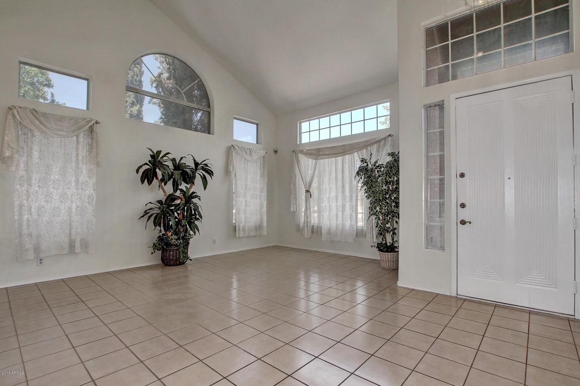393 E Baylor Ln, Gilbert, AZ 85296 photo 5