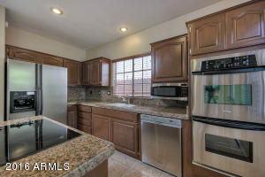 1332 E Silverwood Dr, Phoenix, AZ 85048 photo 8