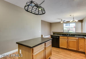 4325 E Oxford Ln, Gilbert, AZ 85295 photo 6