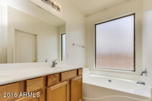 4325 E Oxford Ln, Gilbert, AZ 85295 photo 20