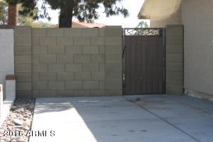 4827 E Capistrano Ave, Phoenix, AZ 85044 photo 3