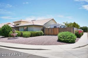 6515 E Fox St, Mesa, AZ 85205 photo 2