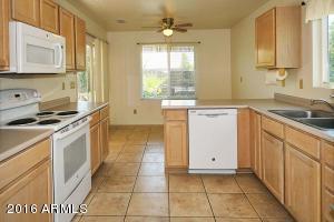 6515 E Fox St, Mesa, AZ 85205 photo 4