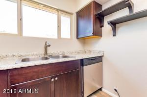 2675 E Oakleaf Dr, Tempe, AZ 85288 photo 8