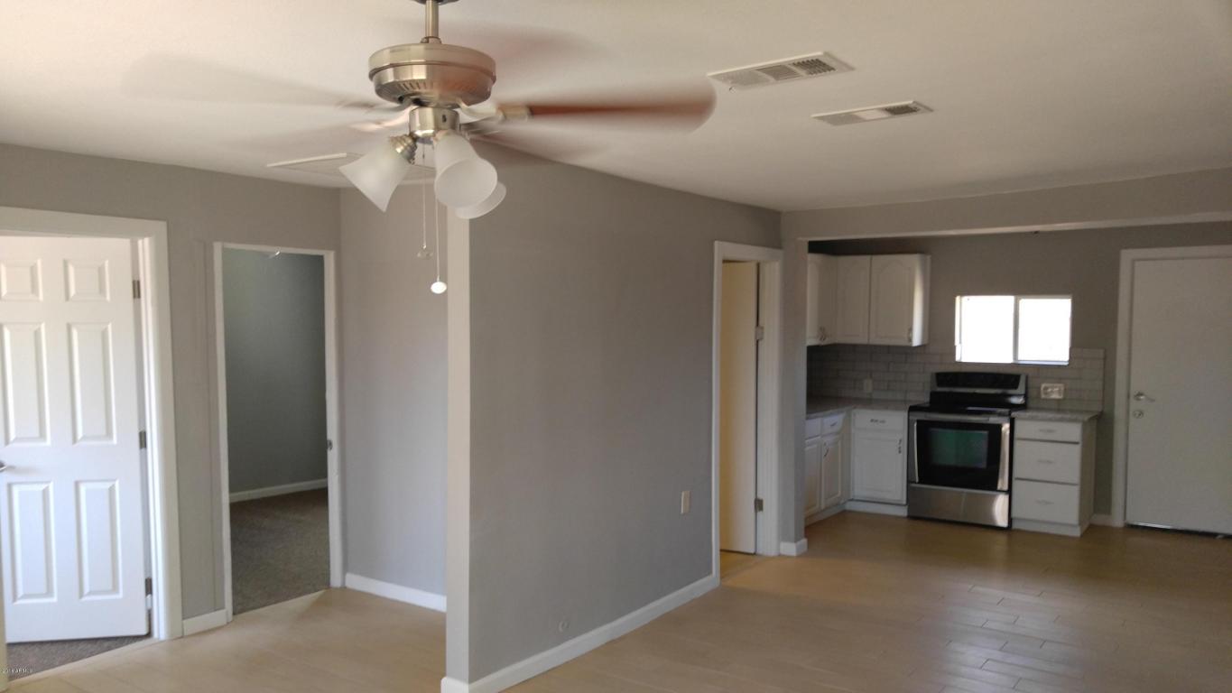 941 E Illini St, Phoenix, AZ 85040 photo 1