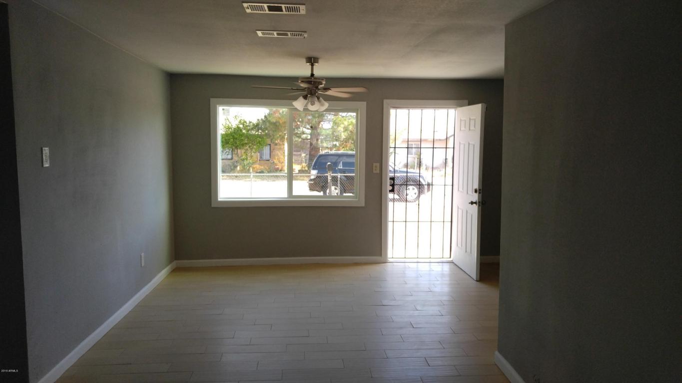 941 E Illini St, Phoenix, AZ 85040 photo 3