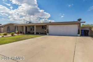 2237 E Caballero Cir, Mesa, AZ 85213 photo 2