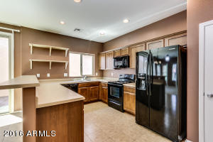 897 S Pheasant Dr, Gilbert, AZ 85296 photo 6