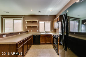 897 S Pheasant Dr, Gilbert, AZ 85296 photo 8