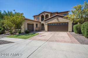 2134 E Desert Dr, Phoenix, AZ 85042 photo 1