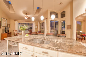 802 E Desert Flower Ln, Phoenix, AZ 85048 photo 10
