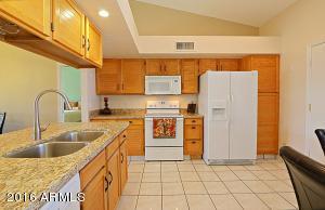 719 E Piute Ave, Phoenix, AZ 85024 photo 4