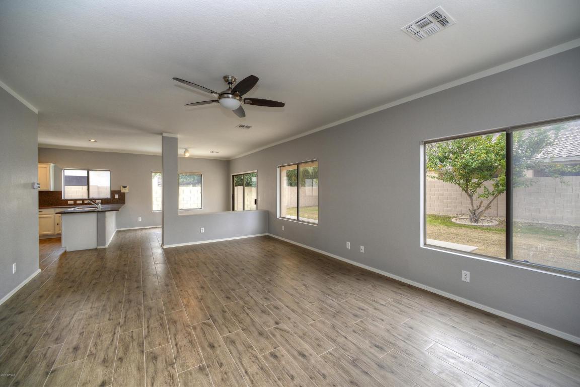 2851 E Brooks Ct, Gilbert, AZ 85296 photo 4