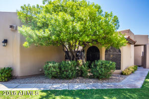 4038 E Round Hill Dr, Phoenix, AZ 85028 photo 3