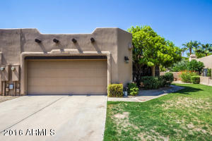 4038 E Round Hill Dr, Phoenix, AZ 85028 photo 2