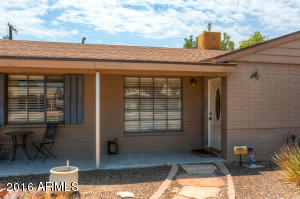 915 E Keim Dr, Phoenix, AZ 85014 photo 3