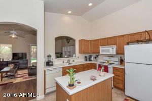 6723 E Northridge St, Mesa, AZ 85215 photo 8