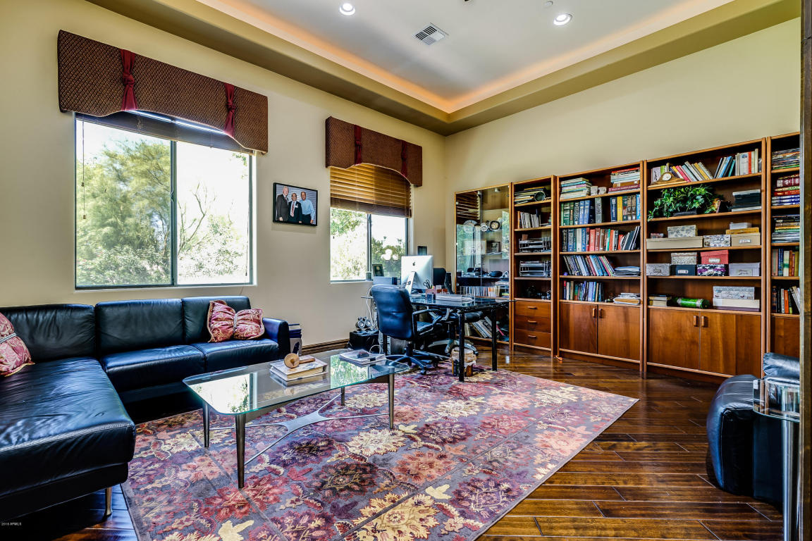 2775 E Meadowview Ct, Gilbert, AZ 85298 photo 9
