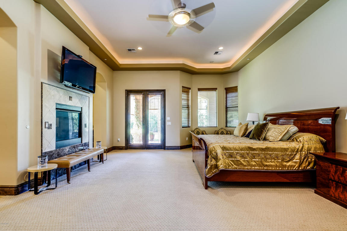 2775 E Meadowview Ct, Gilbert, AZ 85298 photo 12