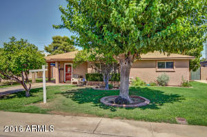 5733 N 11th Way, Phoenix, AZ 85014 photo 1