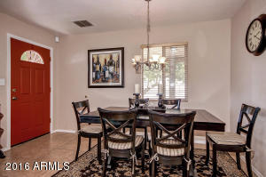 5733 N 11th Way, Phoenix, AZ 85014 photo 5