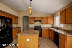 8832 E Colby Cir, Mesa, AZ 85207 photo 9