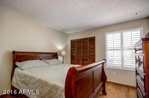 401 E Campo Bello Dr, Phoenix, AZ 85022 photo 10