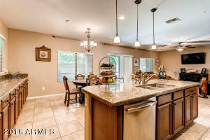 2943 E Ironside Ln, Gilbert, AZ 85298 photo 9
