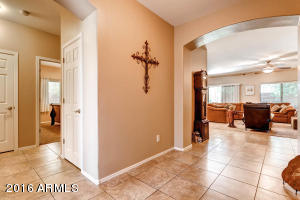2943 E Ironside Ln, Gilbert, AZ 85298 photo 2