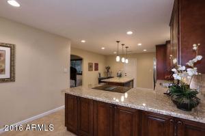 4121 E Highland Ave, Phoenix, AZ 85018 photo 4