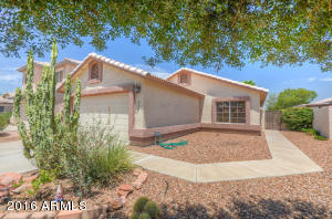 718 W Constitution Dr, Gilbert, AZ 85233 photo 1