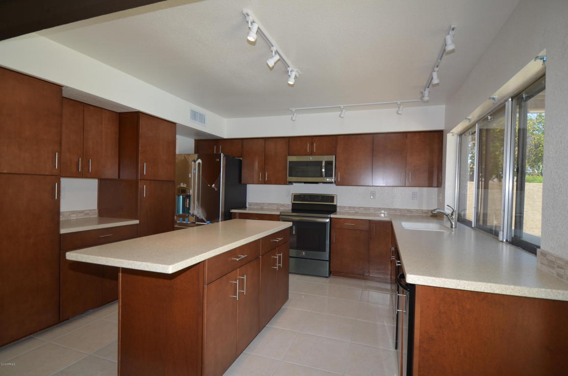 1427 E Bayview Dr, Tempe, AZ 85283 photo 8