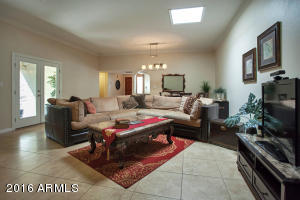 4005 E Dahlia Dr, Phoenix, AZ 85032 photo 1