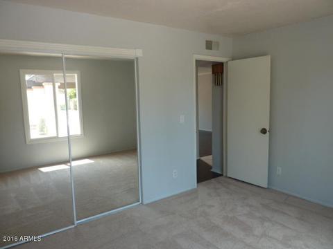 1968 E Oxford Dr, Tempe, AZ 85283 photo 2