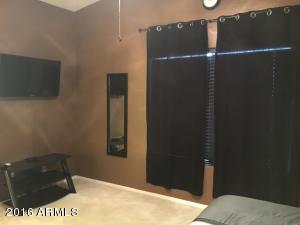 7002 S 24th Ln, Phoenix, AZ 85041 photo 17