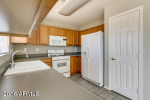 3540 E Melody Dr, Phoenix, AZ 85042 photo 4