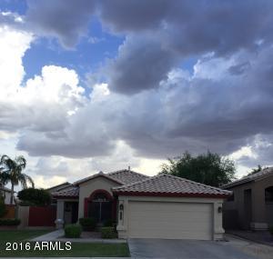 4683 E Summerhaven Dr, Phoenix, AZ 85044 photo 2
