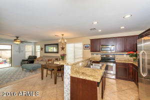 3997 E Maplewood St, Gilbert, AZ 85297 photo 5