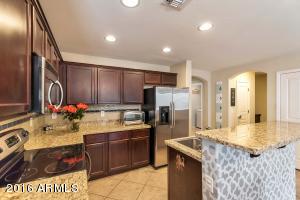 3997 E Maplewood St, Gilbert, AZ 85297 photo 6