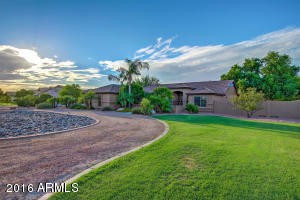 2668 E Claxton Rd, Gilbert, AZ 85297 photo 3