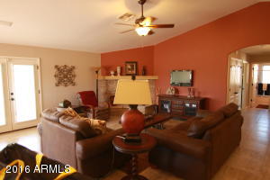 2442 E Appleby Rd, Gilbert, AZ 85298 photo 1